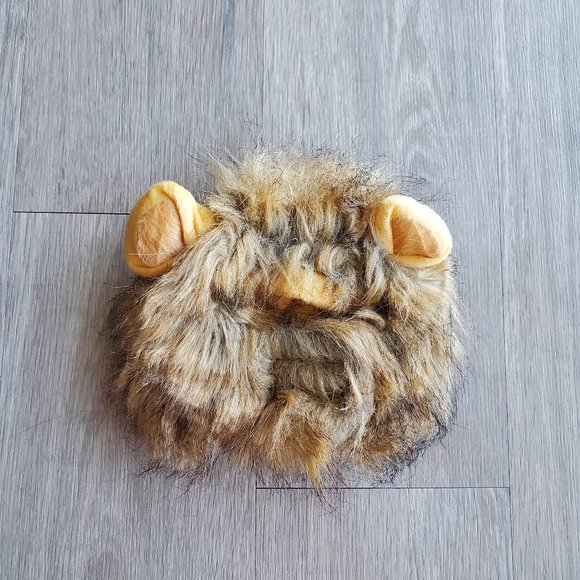 Lion Mane Costume for Cat with Velcro fastener - Picture 10 of 12